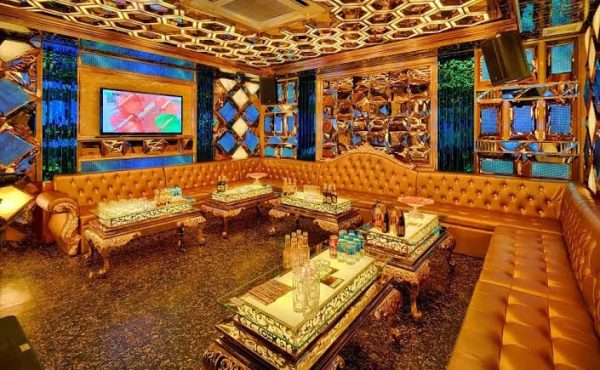 AZKTV Ứng Dụng Gỗ Tiêu Âm Phòng Karaoke Gia Đình Cao Cấp Triệt Tiêu Tiếng Ú BASS