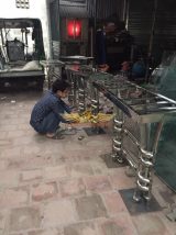 Mẫu bàn Inox hiện đại sang trọng 202010