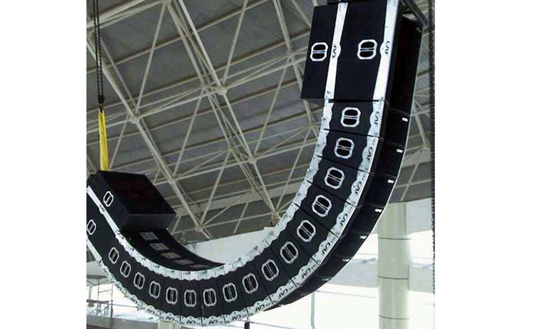 Ứng dụng loa array CAF 1820 trong âm thanh hội trường