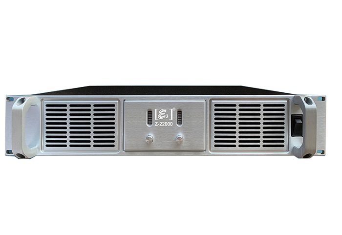 Thiết kế cục đẩy công suất E3 Z22000 ấn tượng, mạnh mẽ